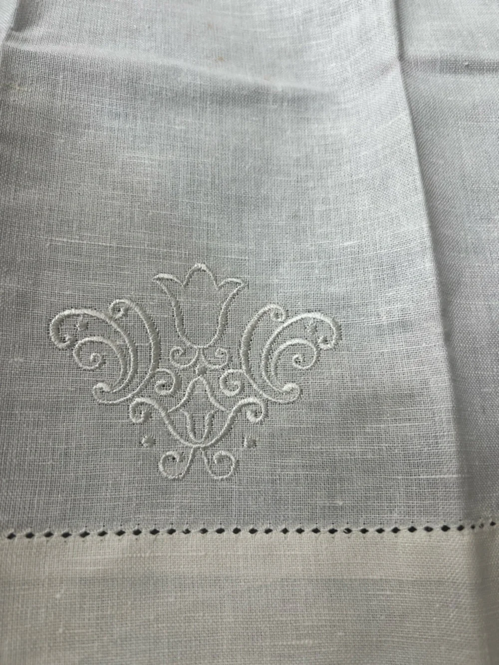 Two New Classic White Embroidered Linen Table Napkins_ Square 15.5 x 15.5 inch